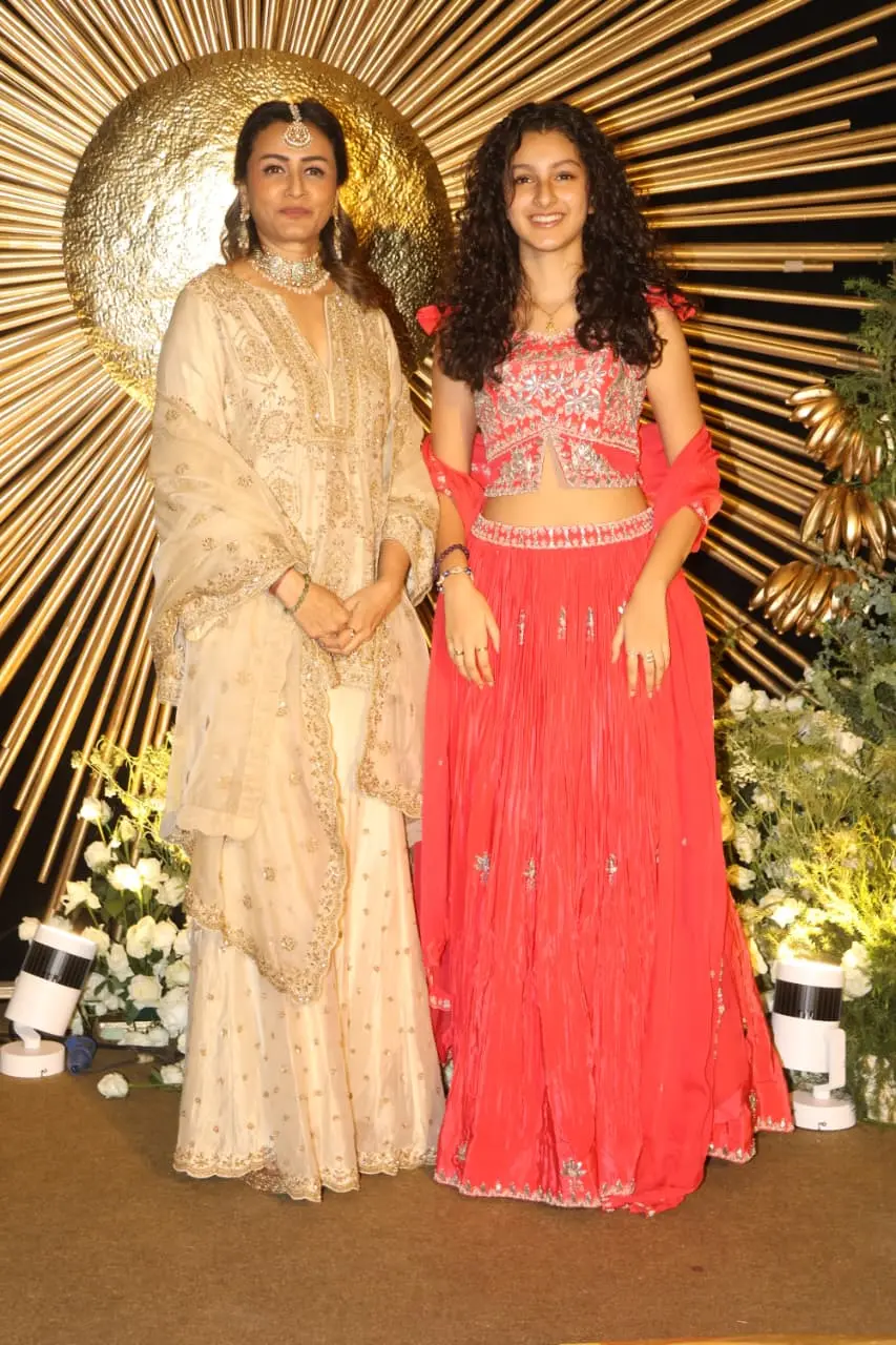 Mahesh Babu's wife Namrata Shirodkar and daughter Sitara were seen in dazzling attires. While Namrata opted for embellished gold dress, Sitara stunned in pink lehenga.